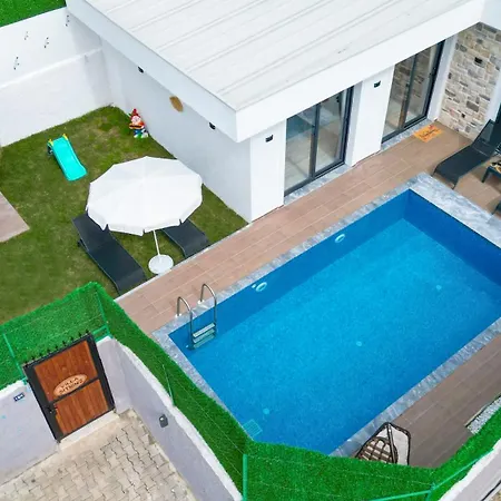 Villa Sitrin 1